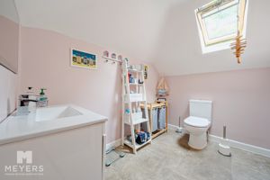 En Suite- click for photo gallery